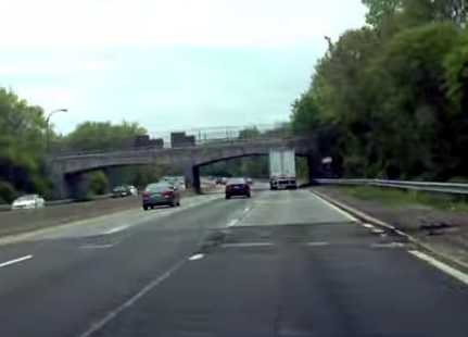 camiao nao passa debaixo da ponte