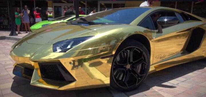 lamborghini aventador ouro